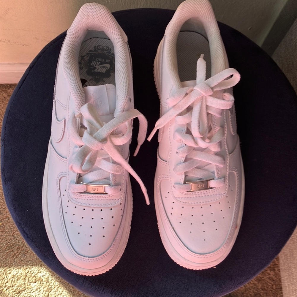 Nike Air Force 1 size 6 youth